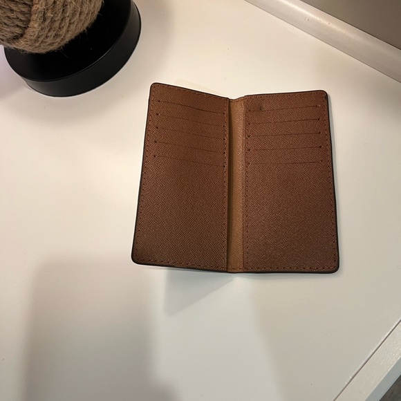 Louis Vuitton mini wallet - Picture 2 of 3